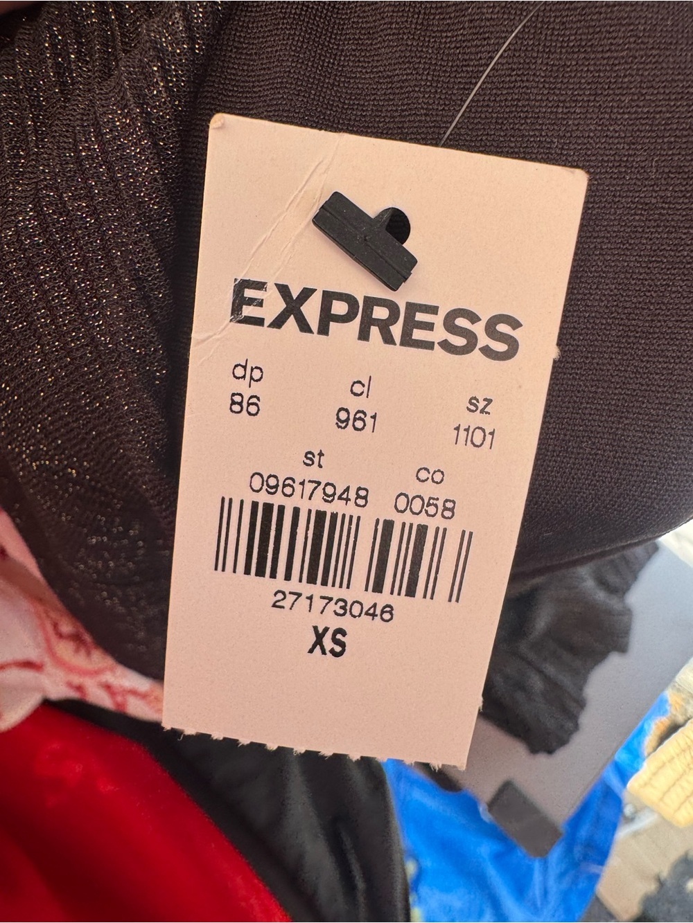 Express Black Metallic V-Neck Puff Sleeve Bodysuit - Picture 4 of 5
